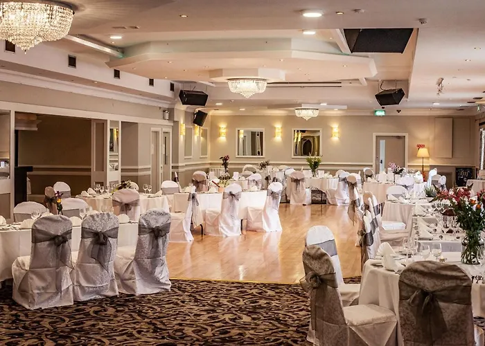 Hotels near Ahascragh(Ahascragh and Caltra)