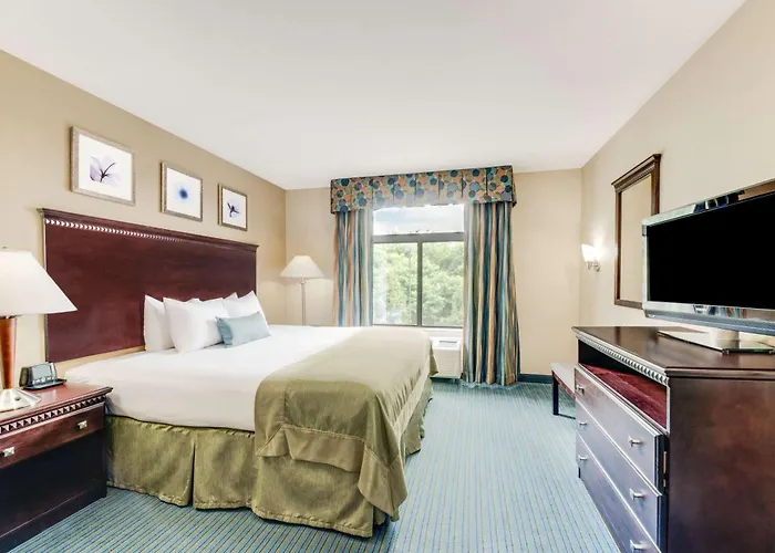 Hotels near York Recreation and Parks