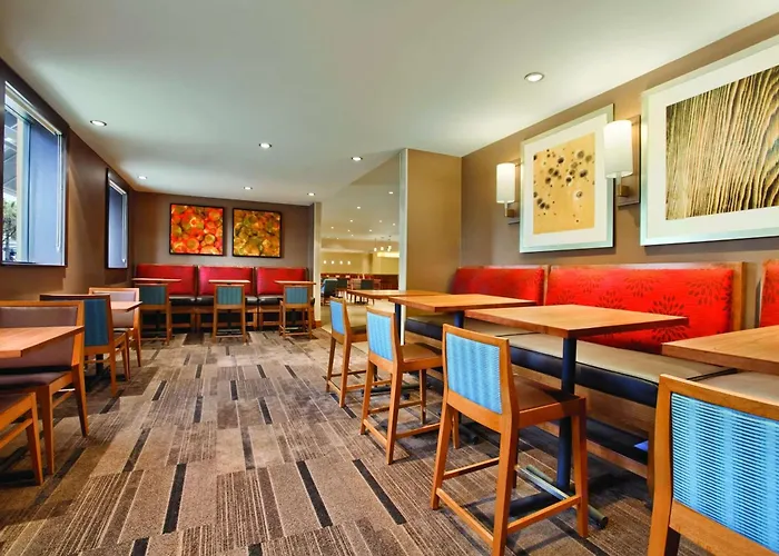 Hotels near Centro de Bienestar