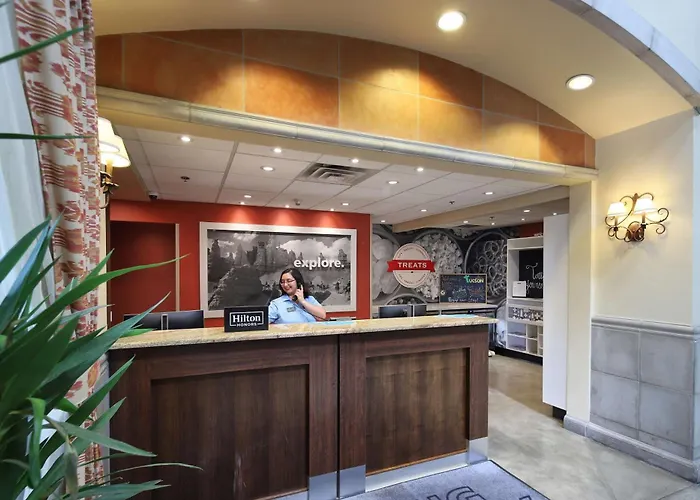 Hotels near Carrousel at the Tucson Mall