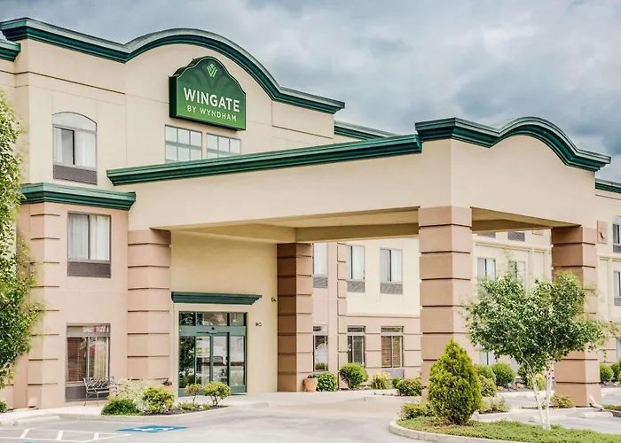Hotels near Farmer's Market