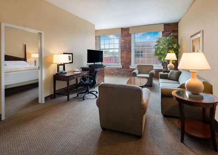 Hotels near Georgia Gold Rush