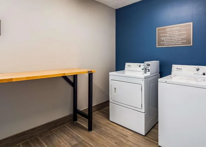 Hotels near Goldstrike