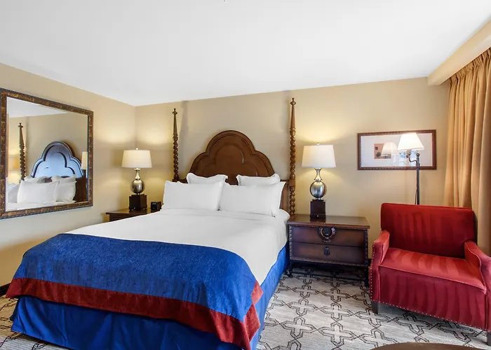 Hotels near Marriott Mountain Shadows