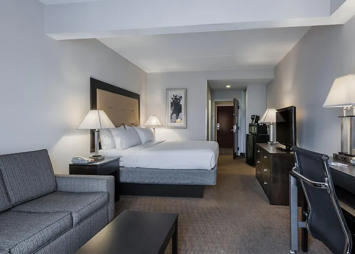 Hotels near Laurel Laser Sport