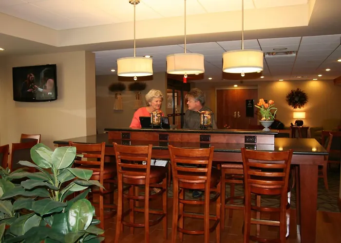 Hotels near Oglebay Inst Mansion Msm Libr