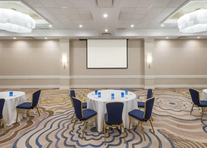 Hotels near Westchester Business Institute