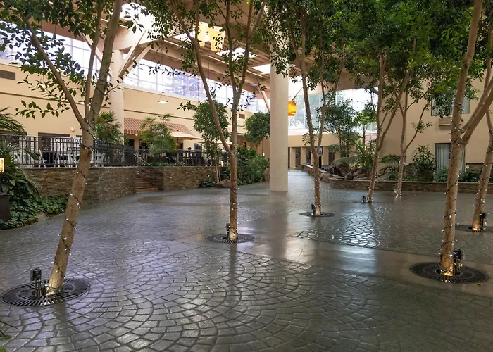 Hotels near Worldwide Educational Svc