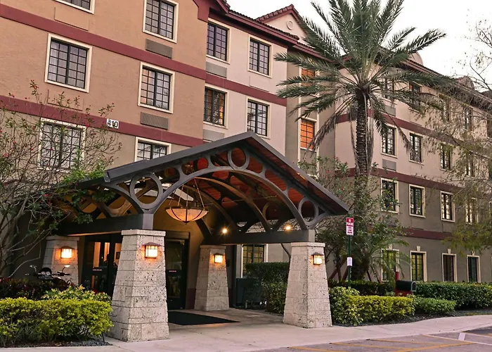 Hotels near Academy of Health and Beauty