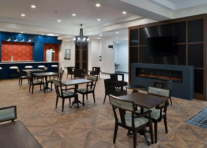 Hotels near Sit-IN Movement Inc