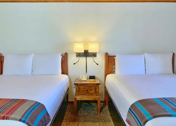 Hotels near New Mexico Museum-Intl Folk