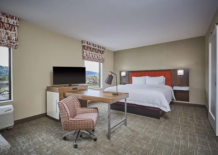 Hotels near Stewart Park Caretaker
