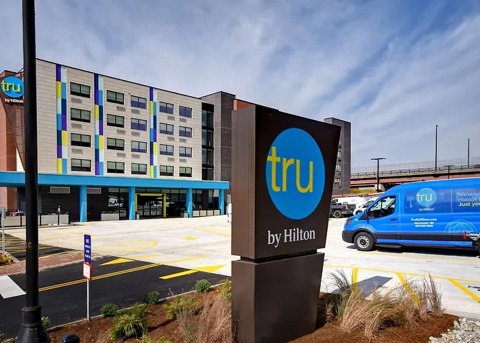 Hotels near Manchester Housing and Rdvlpmnt