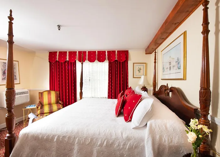 Hotels near Newport Recreation Dept