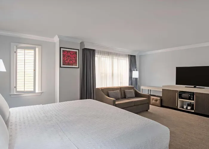 Hotels near Stamford Parks and Recreation