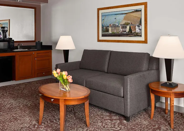 Hotels near Time Out Family Amusement Ctr