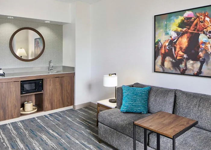 Hotels near Regent Street Antique Ctr