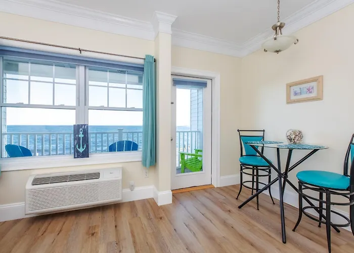Hotels near Hampton Beach Amusement Corp