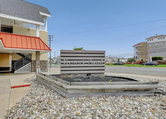 Hotels near Stone Harbor Museum
