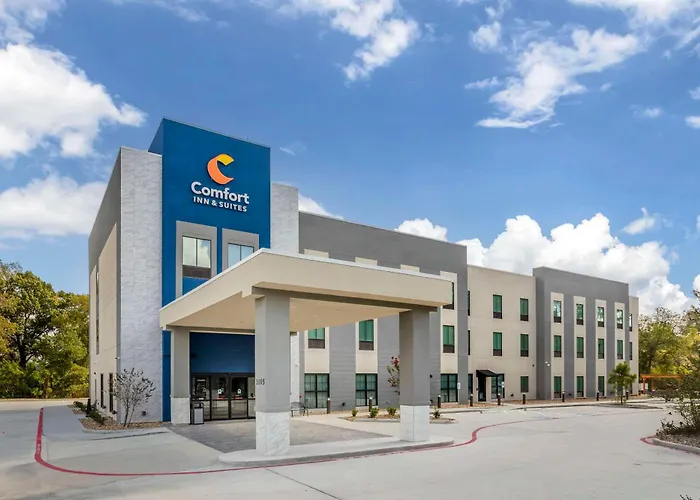 Hotels near Texas Prison Museum
