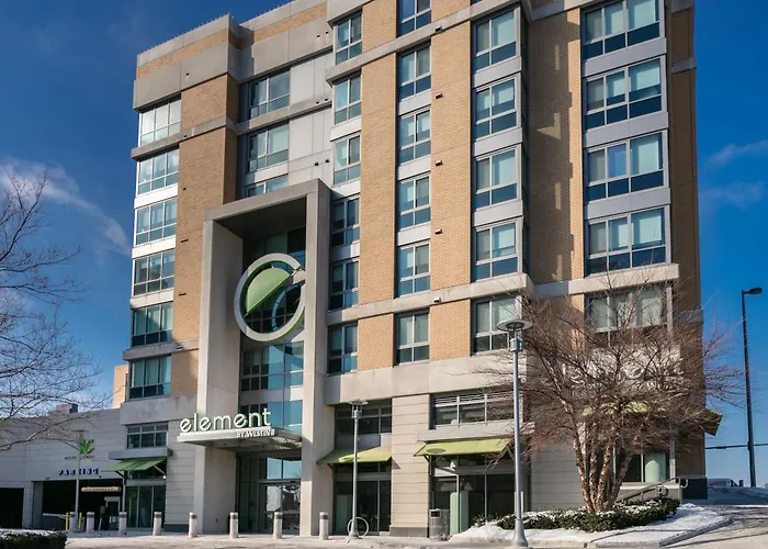 Hotels near Bemis Center-Contemporary Arts