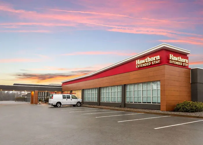 Hotels near Acadia Zoological Park