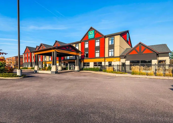 Hotels near Valley Bowl