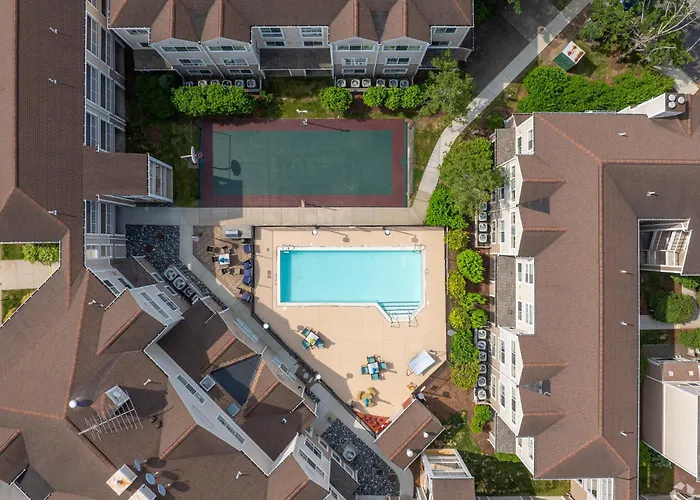 Hotels near Charter State University