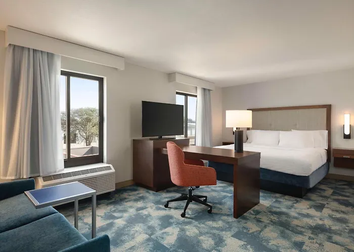 Hotels near Austin Community College