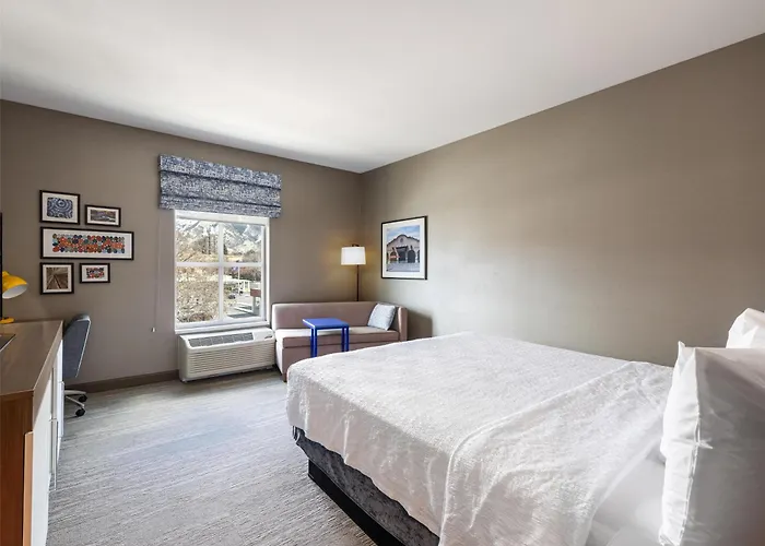 Hotels near University of Utah Horse Arena