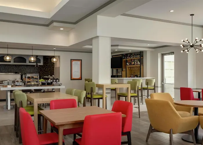Hotels near Saint Mary Magdalene Social Ctr