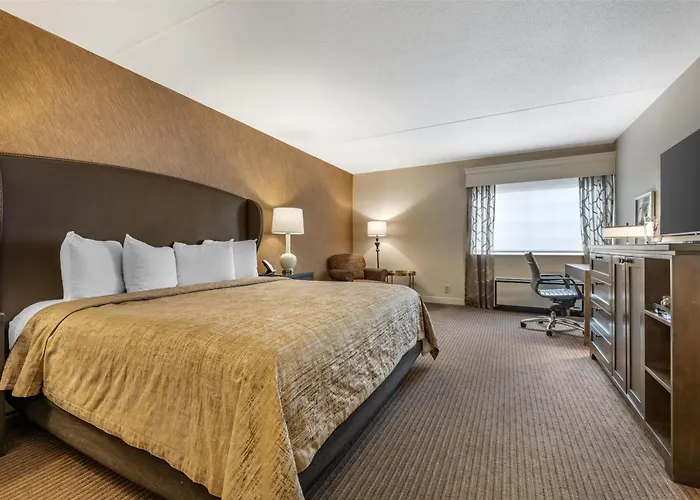 Hotels near Minnesota Citizens-The Arts