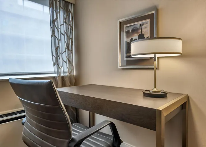 Hotels near Jazira Entertainment Ctr