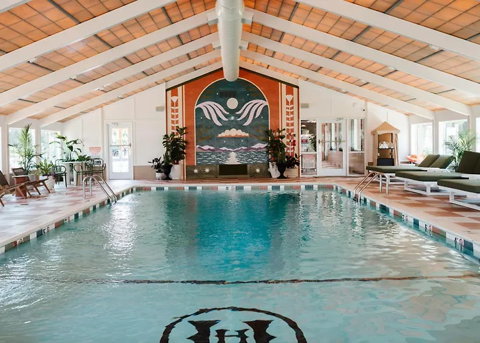 Hotels near Ryan Family Amusement