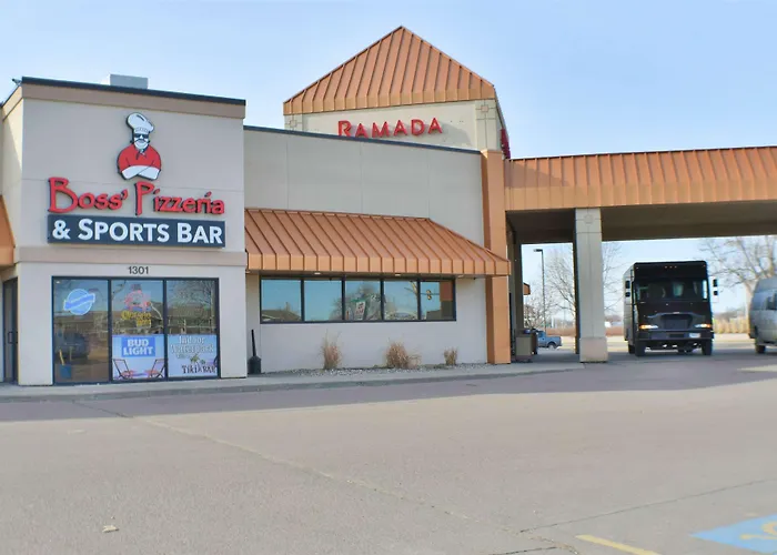 Hotels near Sioux Falls Community Playhse