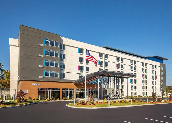 Hotels near Natick Recreation Office