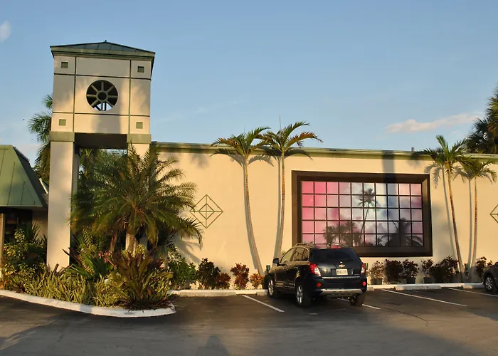 Hotels near Roby George Park