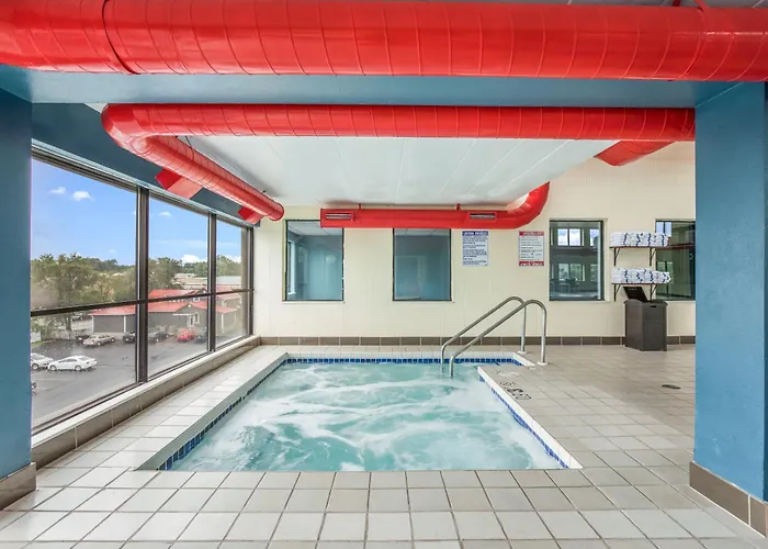 Hotels near Extreme World Inc
