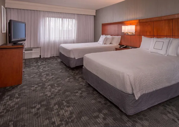 Hotels near Johns Hopkins University