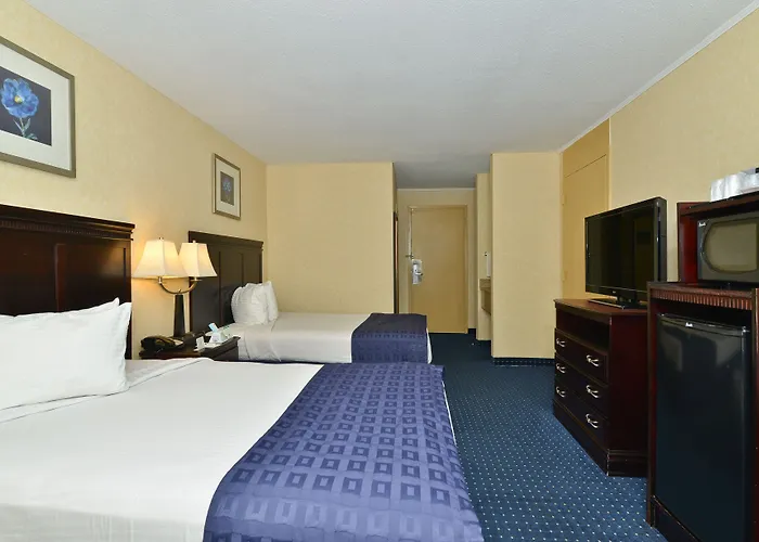 Hotels near Terrace Lanes Tenpin Ctr
