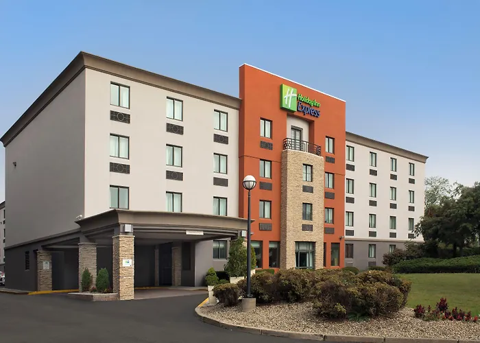 Hotels near Parks and Recreation Dept
