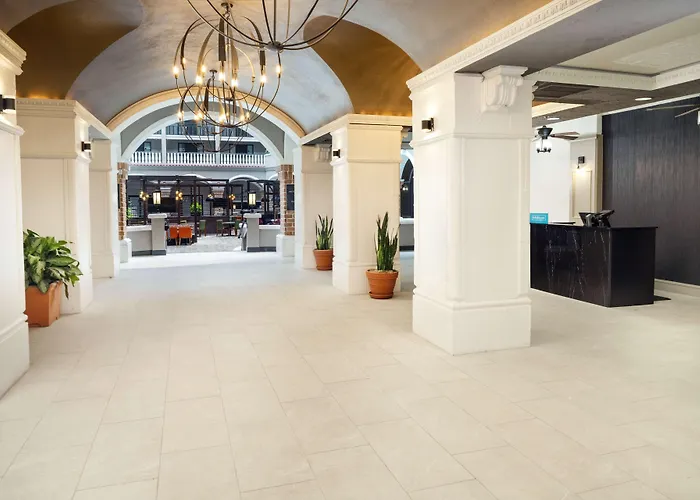 Hotels near Links at 434 Inc