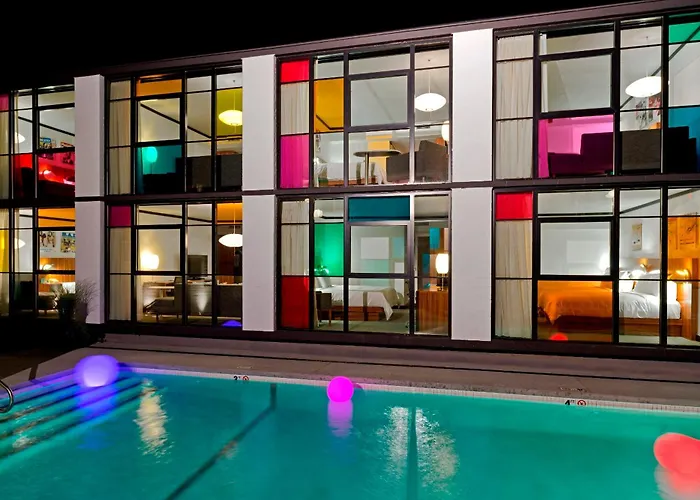 Hotels near Cambridge Parks Maintenance