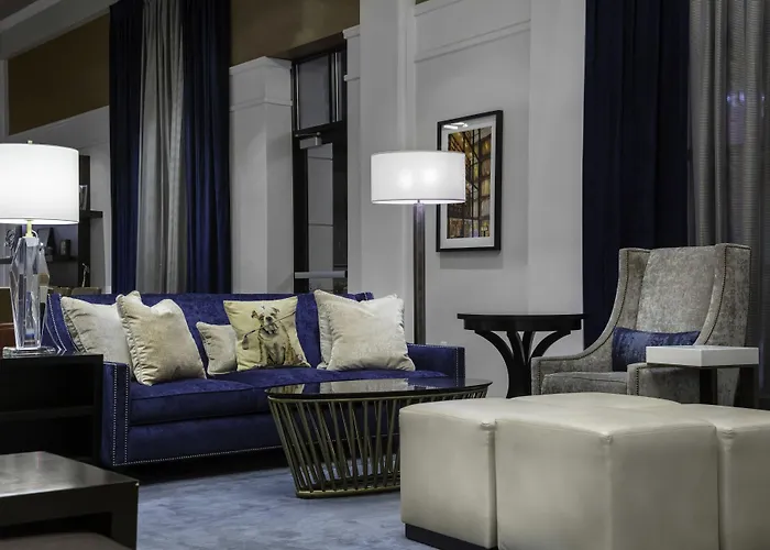 Hotels near New Haven Colony Historical