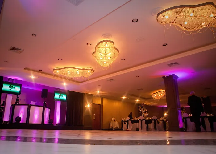 Hotels near Saint Josephs Seminary and Clg