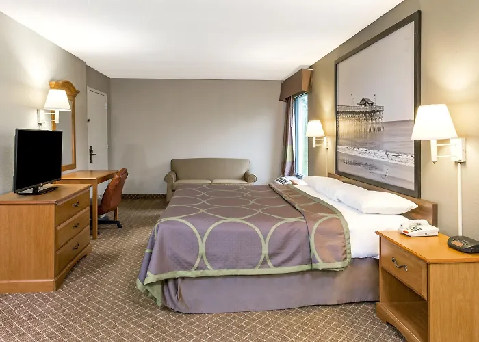 Hotels near Orangeburg-Calhoun Technical