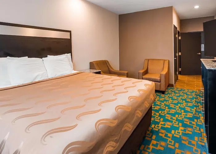 Hotels near River Bend Resort