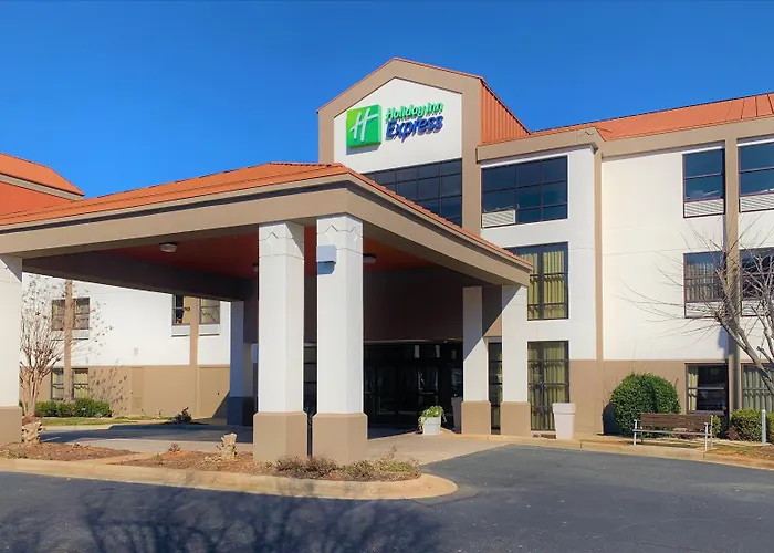 Hotels near Orange County Historical