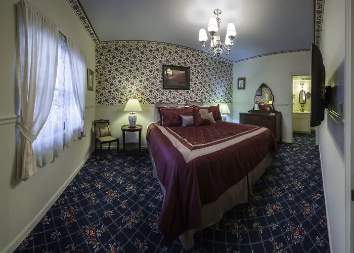 Hotels near Placerville Town Hall