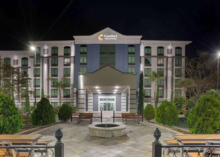 Hotels near Southwest University